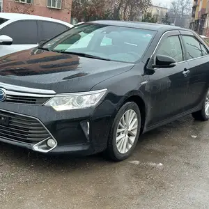 Toyota Camry, 2015