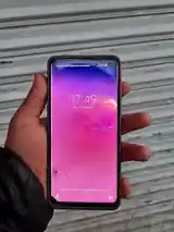 Samsung Galaxy S10-5