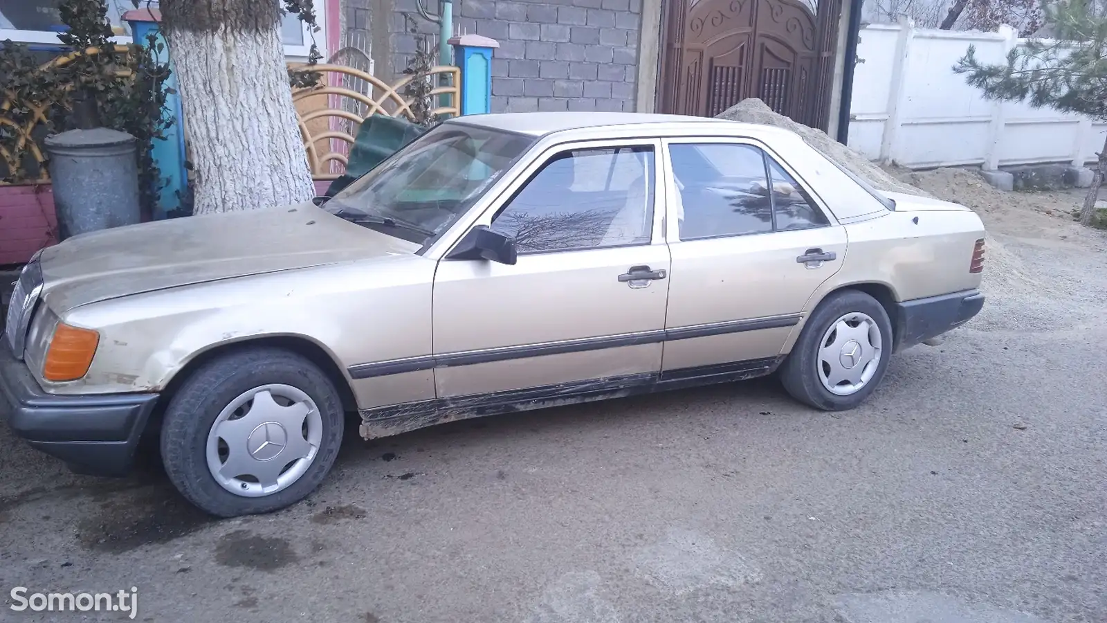 Mercedes-Benz W124, 1989-1