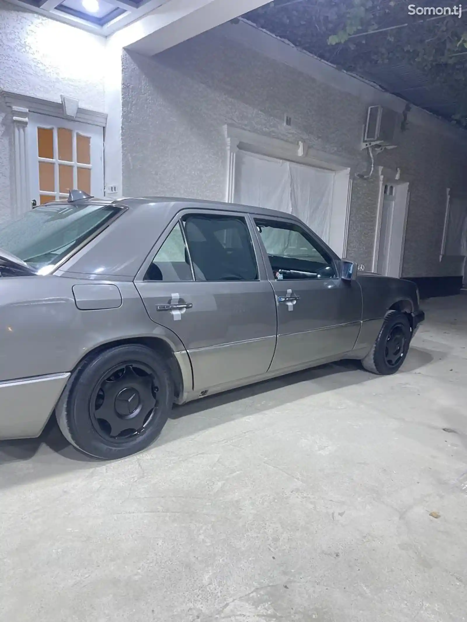 Mercedes-Benz E class, 1991 на запчасти-2