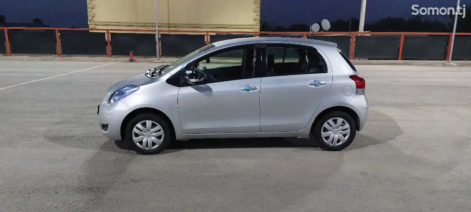 Toyota Vitz, 2010-4