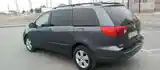 Toyota Sienna, 2010-9