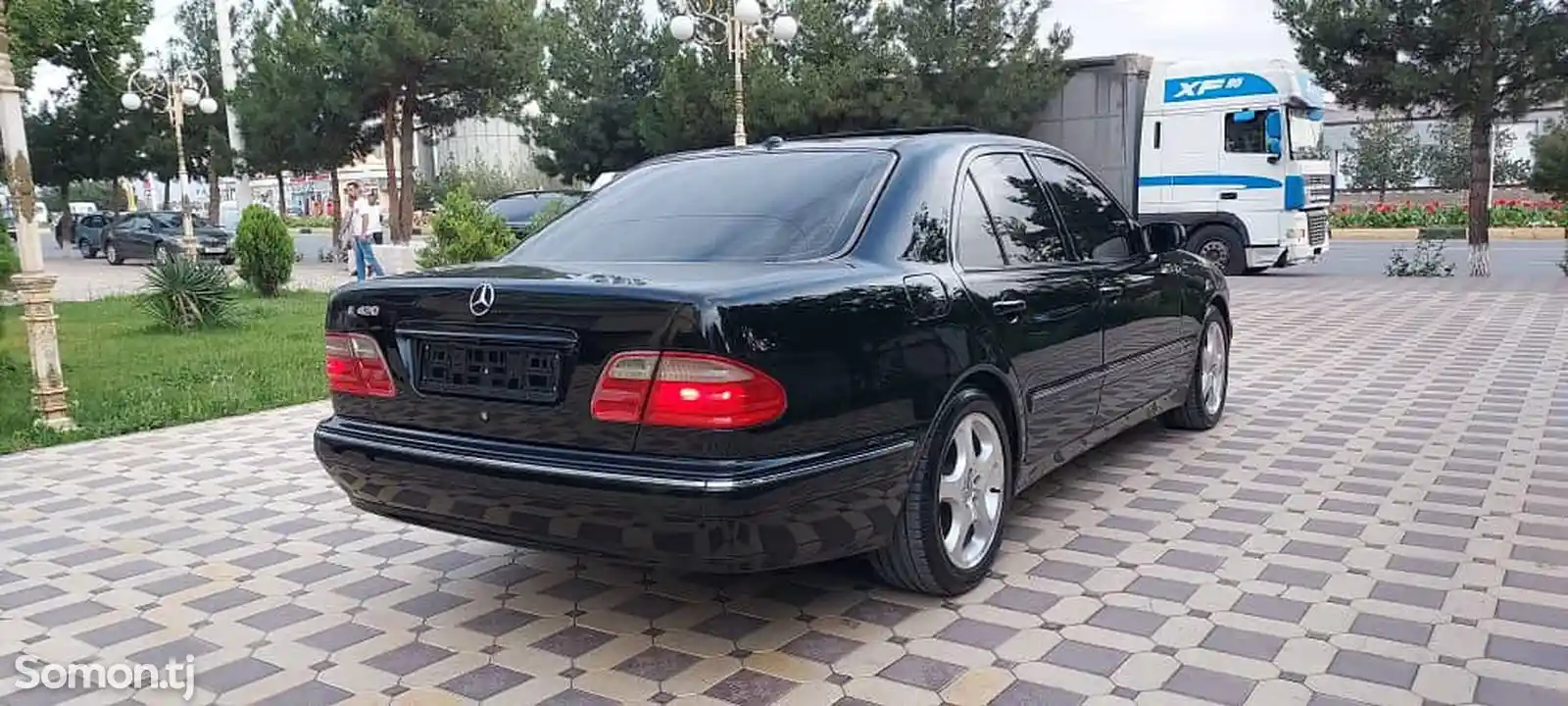 Mercedes-Benz E class, 2002-1