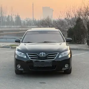 Toyota Camry , 2011