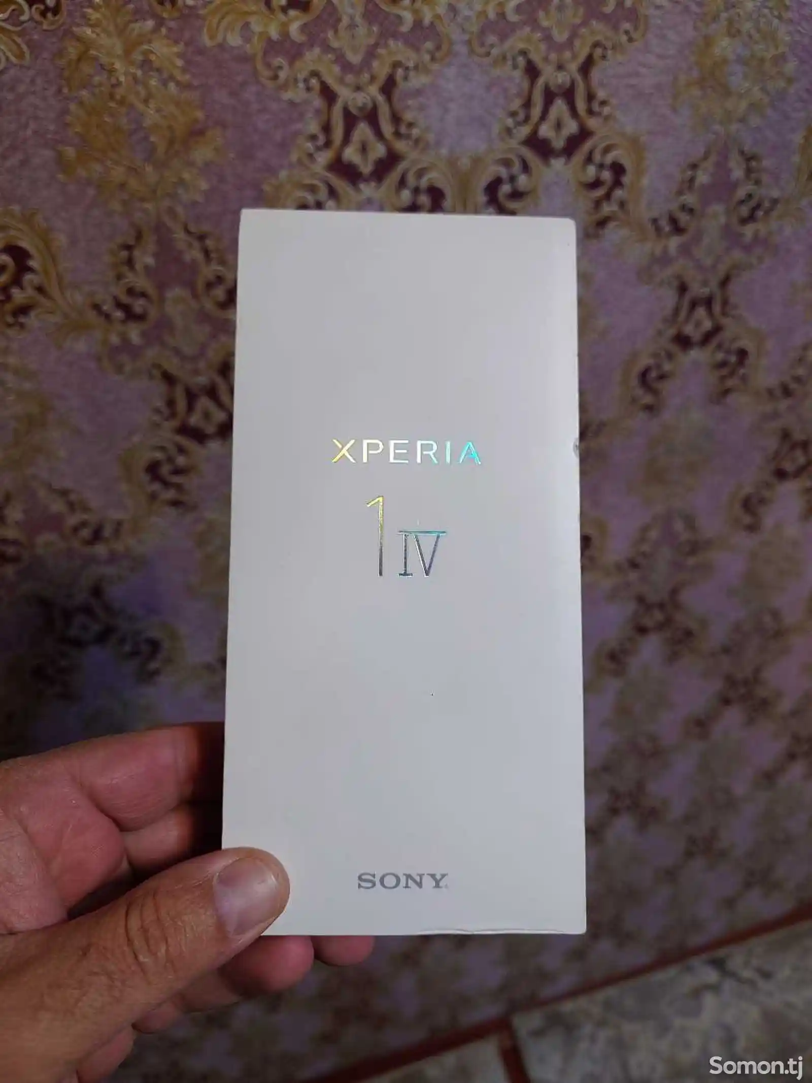 Sony Xperia V-2