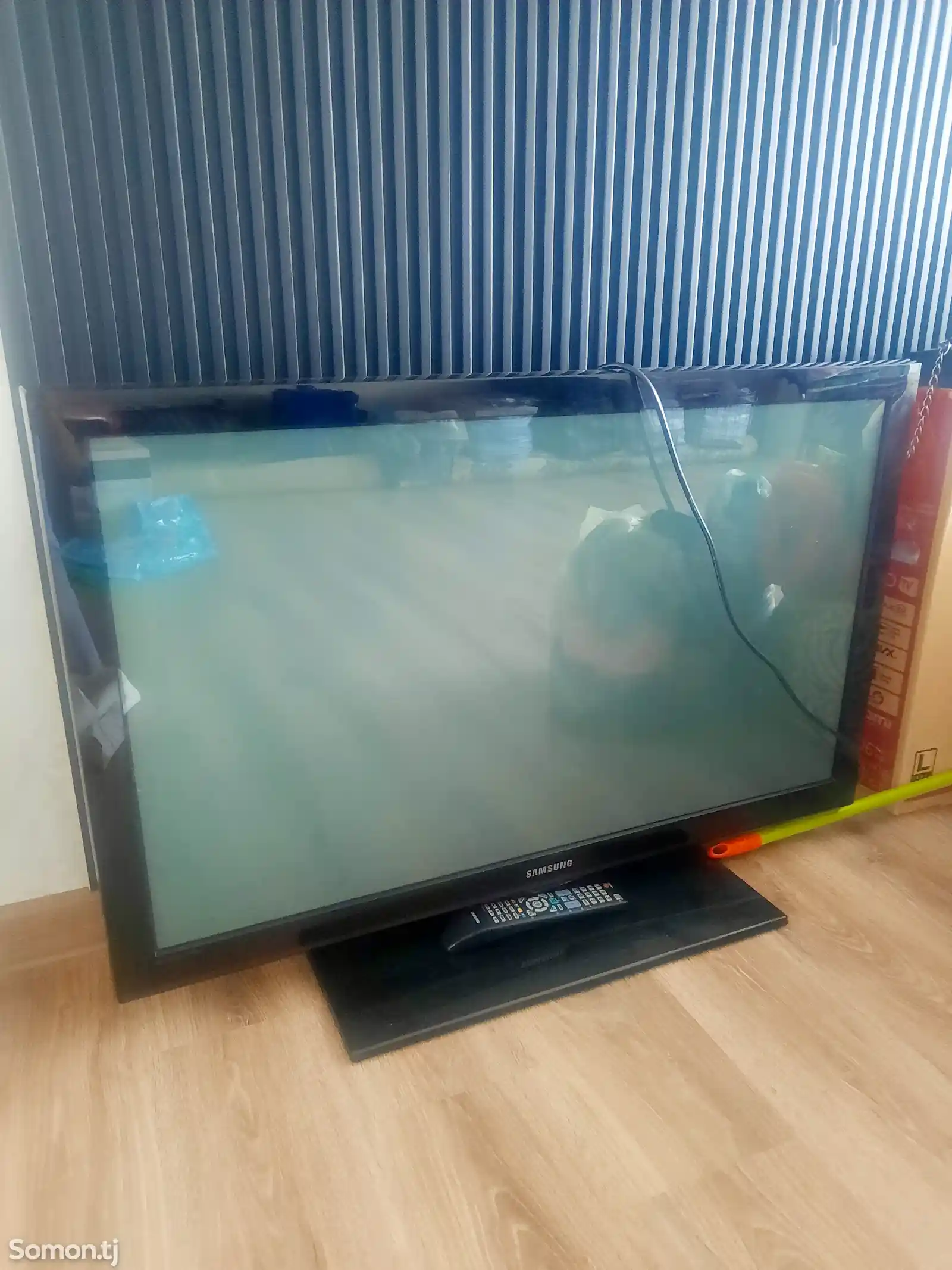 Телевизор Samsung P-2