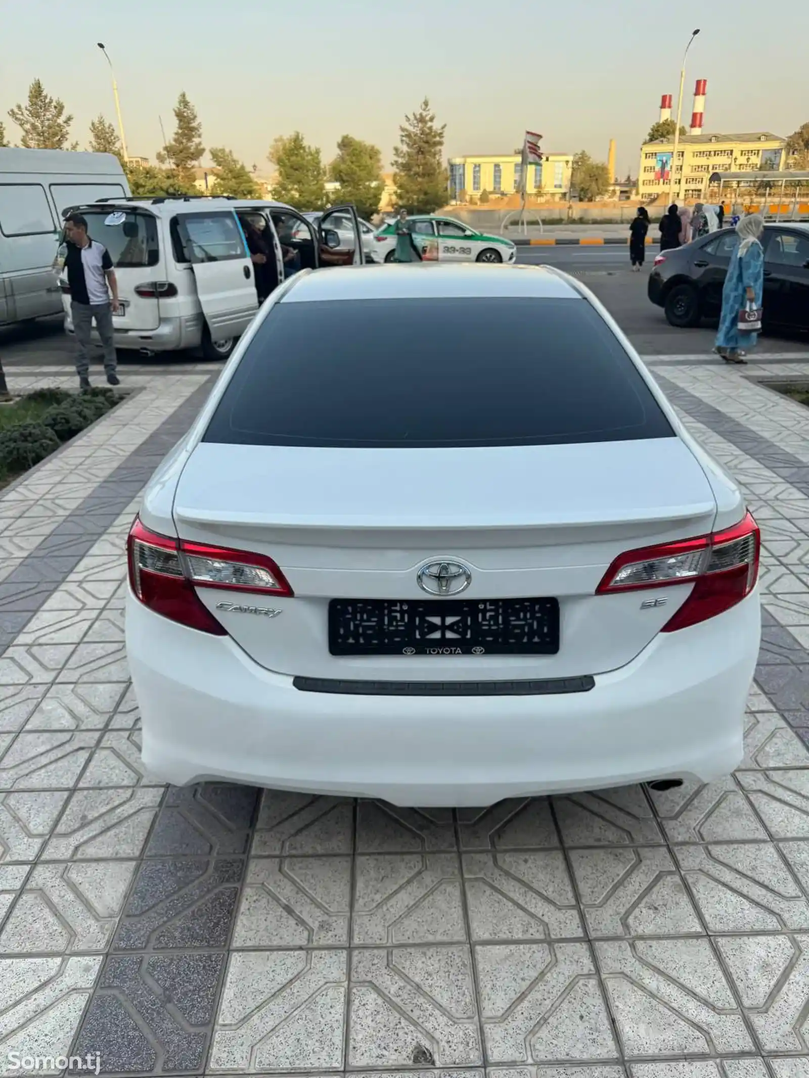 Toyota Camry, 2012-6