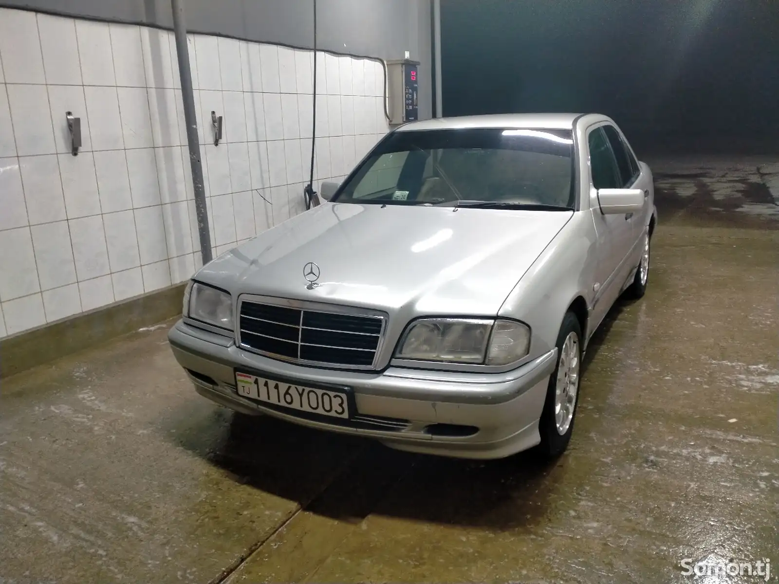 Mercedes-Benz E class, 2000-1