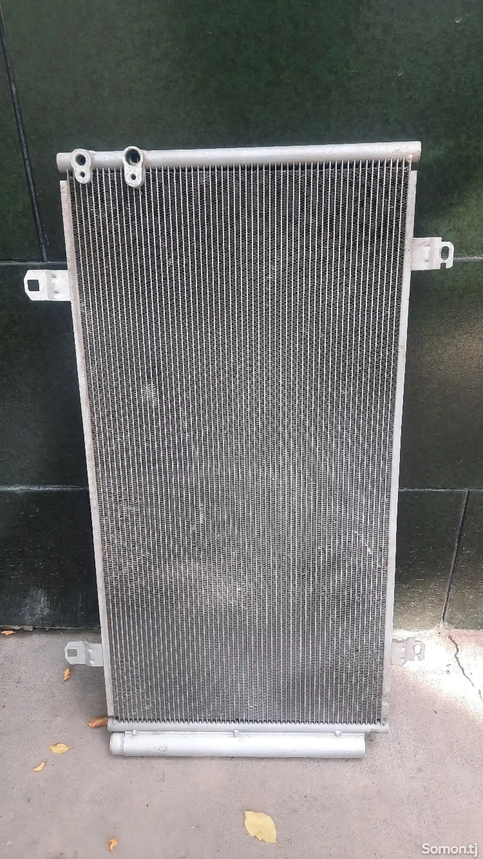 Радиатор кондиционера на Toyota-1