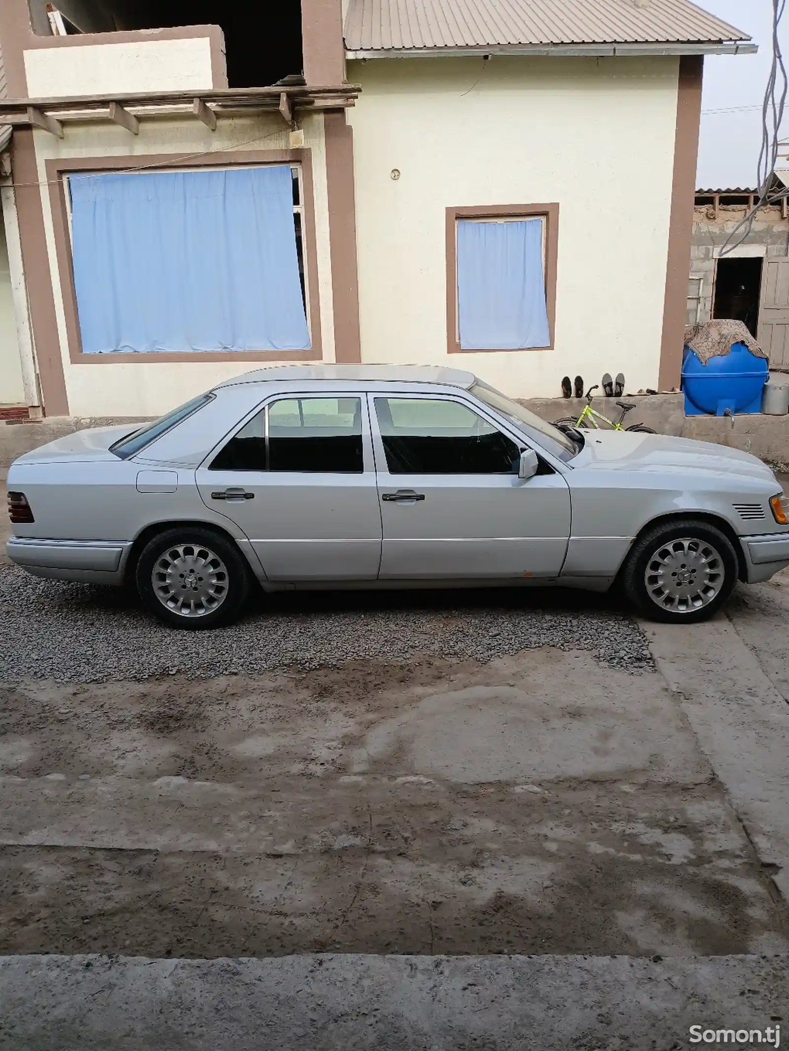 Mercedes-Benz W124, 1995-10