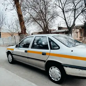 Opel Vectra A, 1992