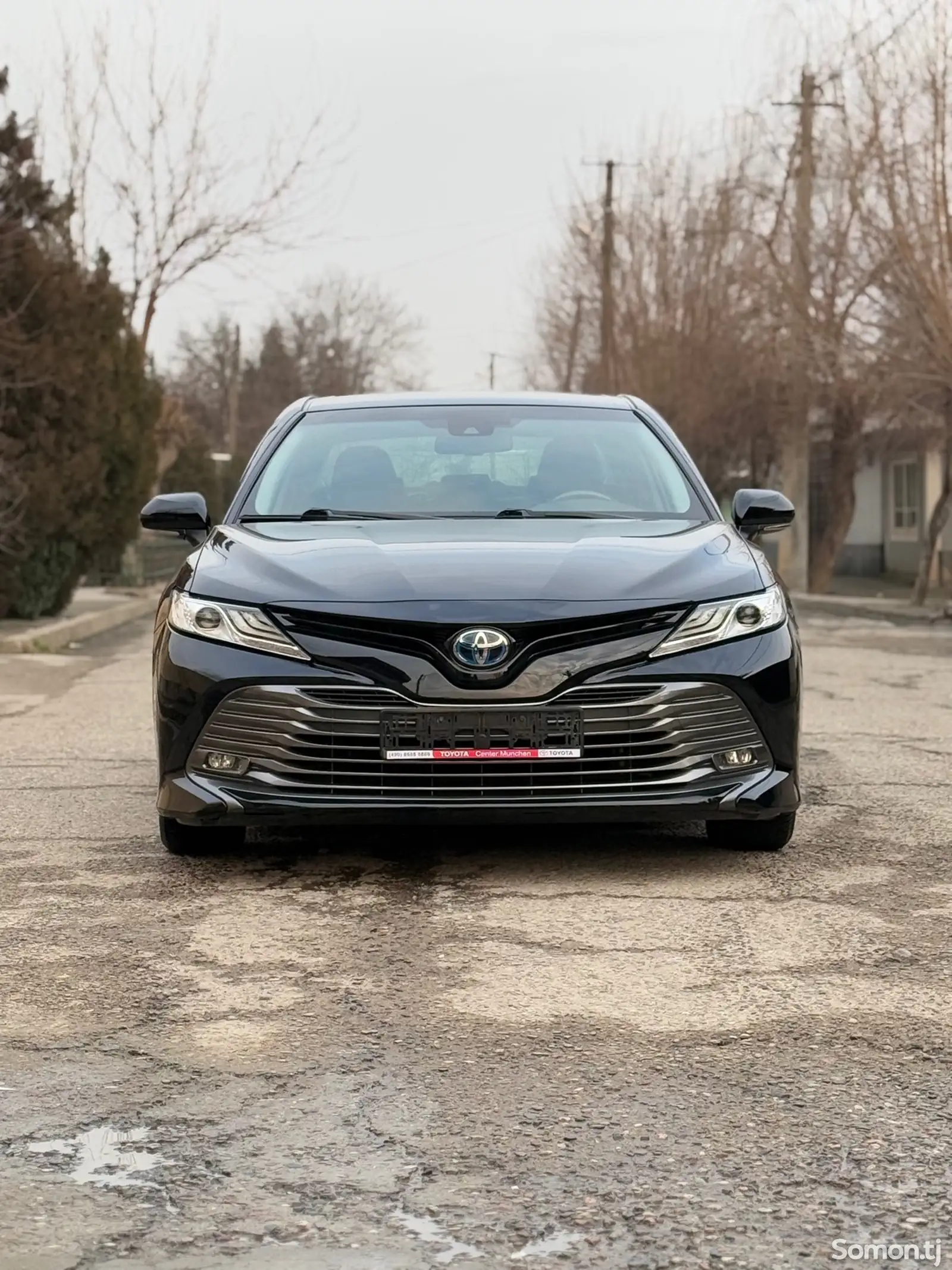 Toyota Camry, 2018-1