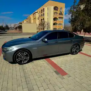 BMW 5 series, 2011