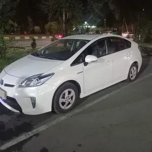 Toyota Prius, 2015