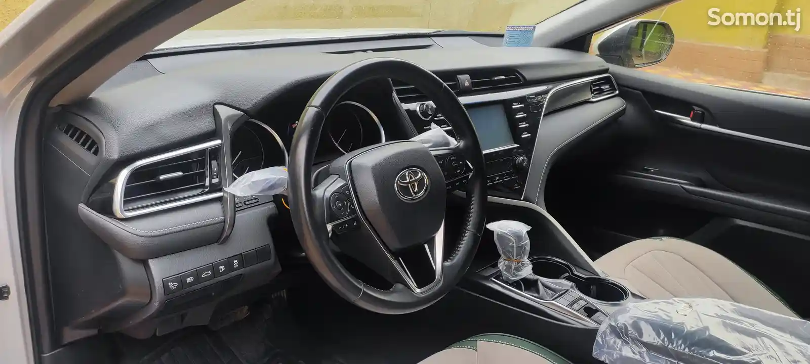 Toyota Camry, 2017-3