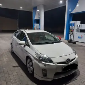 Toyota Prius, 2010