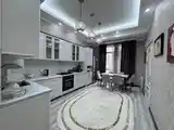 3-комн. квартира, 5 этаж, 102м², Гранд отель-2