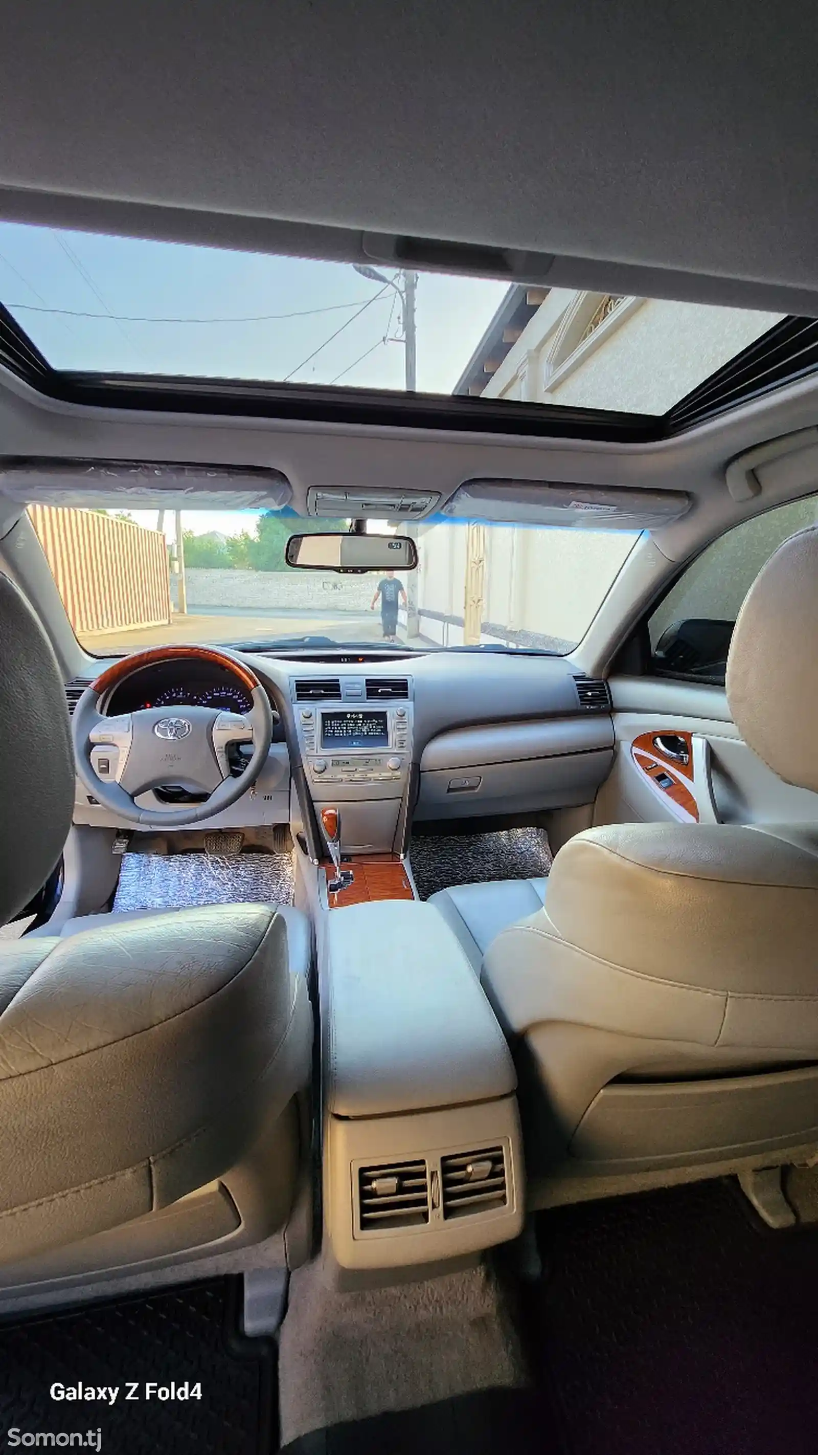 Toyota Camry, 2010-8