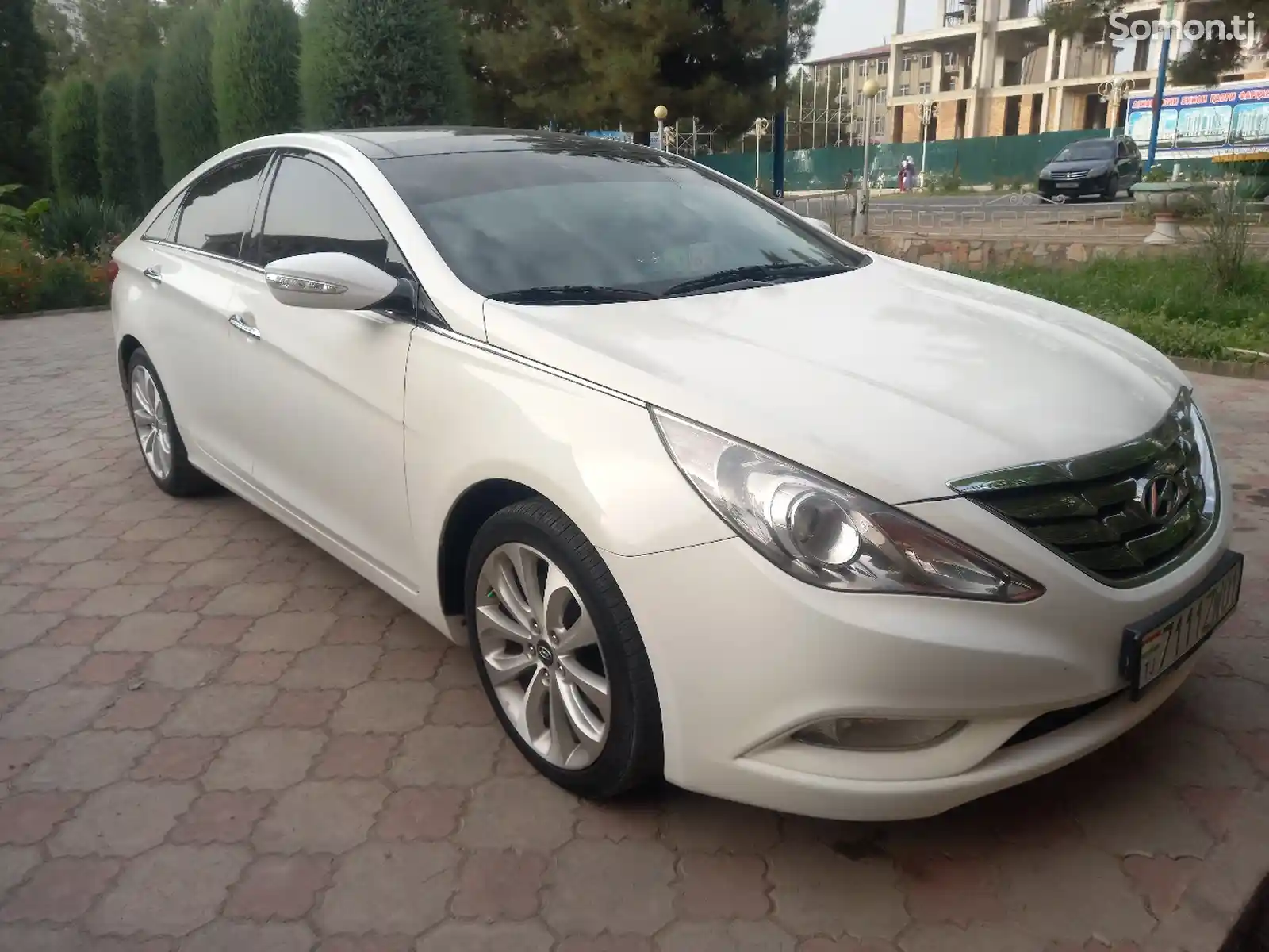 Hyundai Sonata, 2011-1