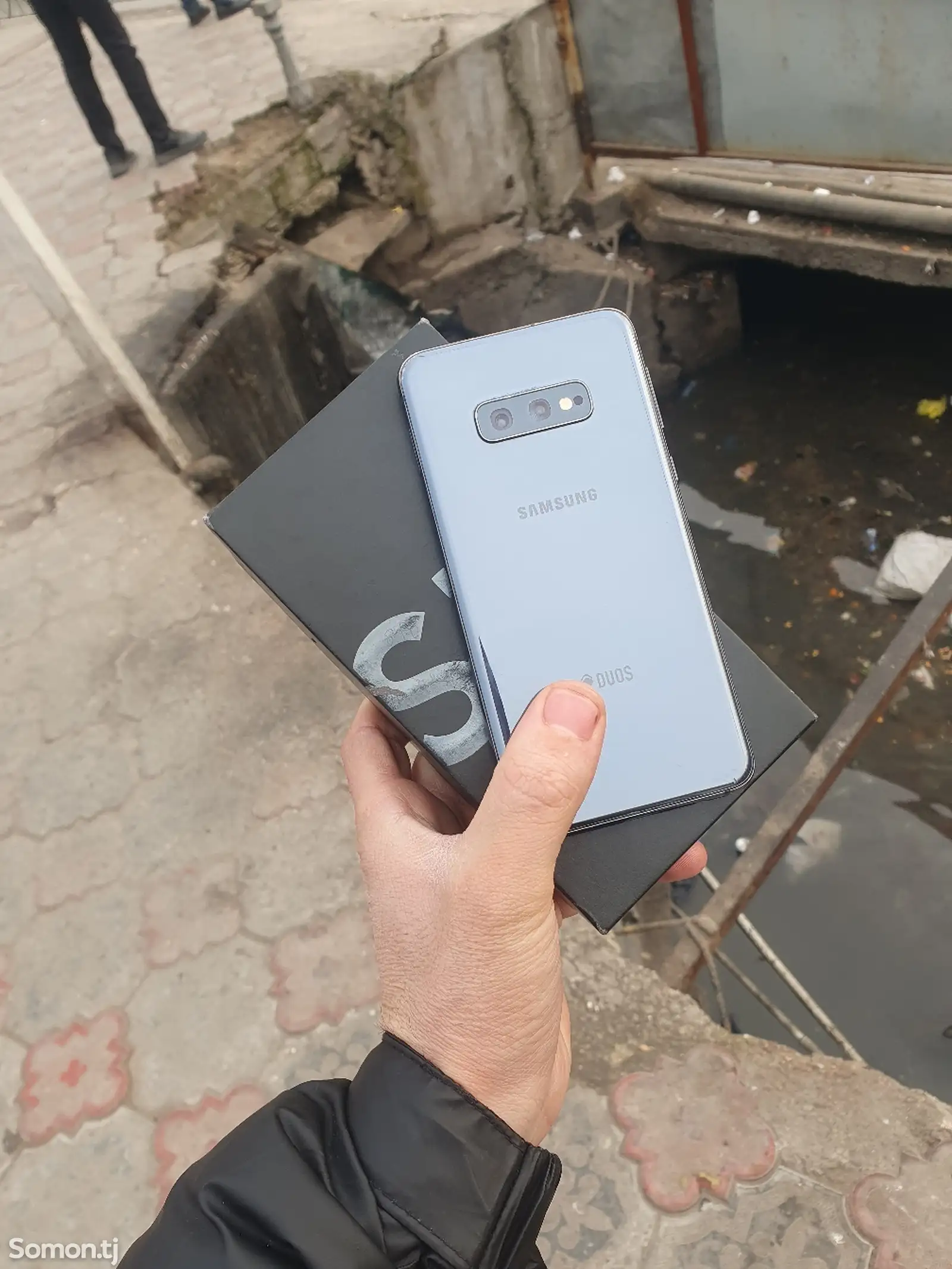 Samsung Galaxy S10E 2Sim 128gb Vietnam-1