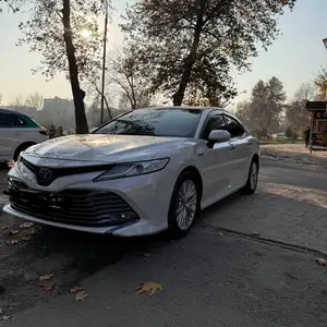 Toyota Camry, 2017