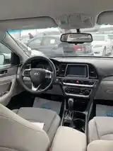 Hyundai Sonata, 2017-5