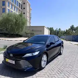 Toyota Camry, 2018