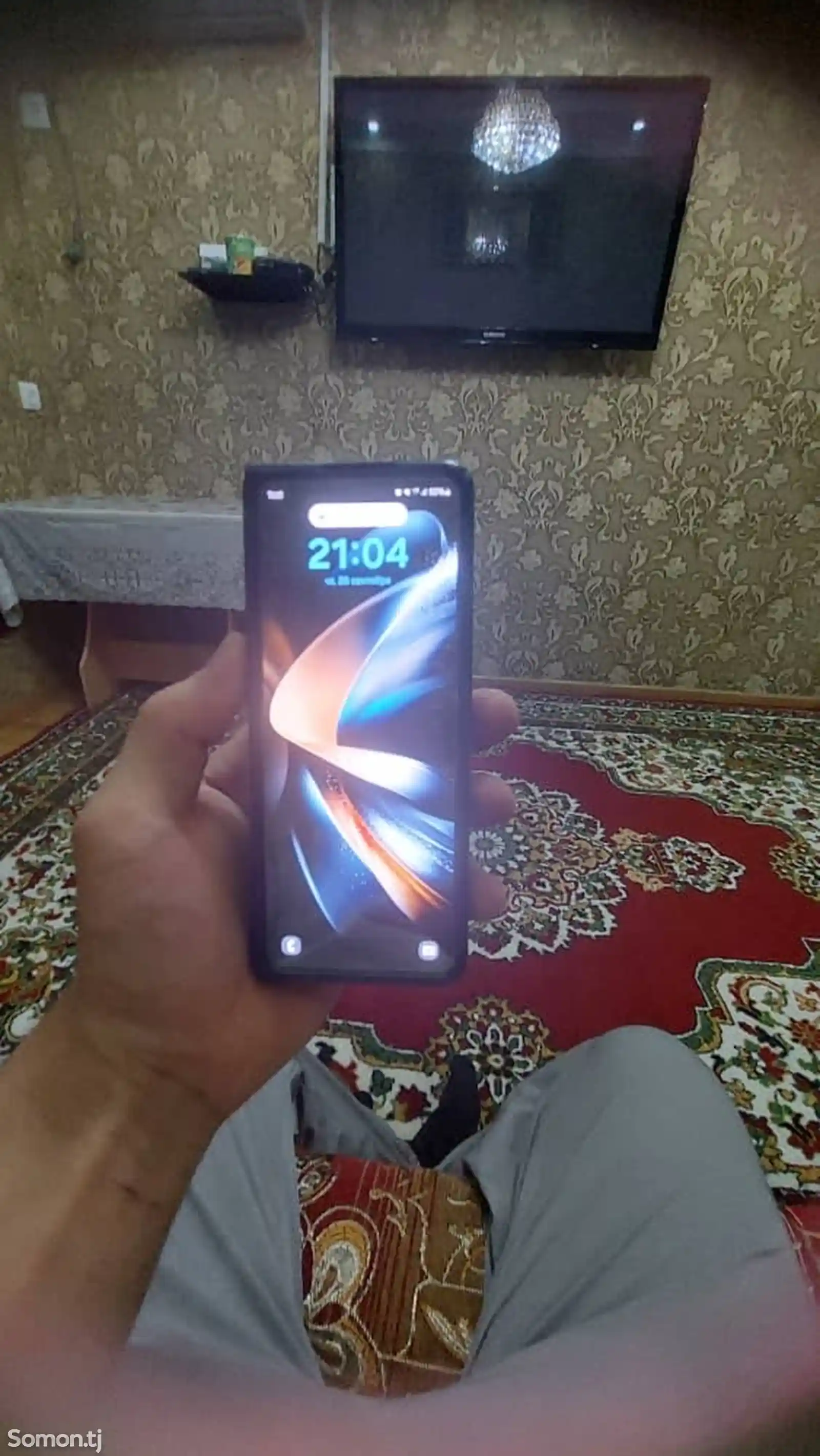 Samsung Galaxy Z Fold 4-1