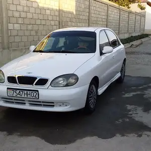 Daewoo Lanos, 1997