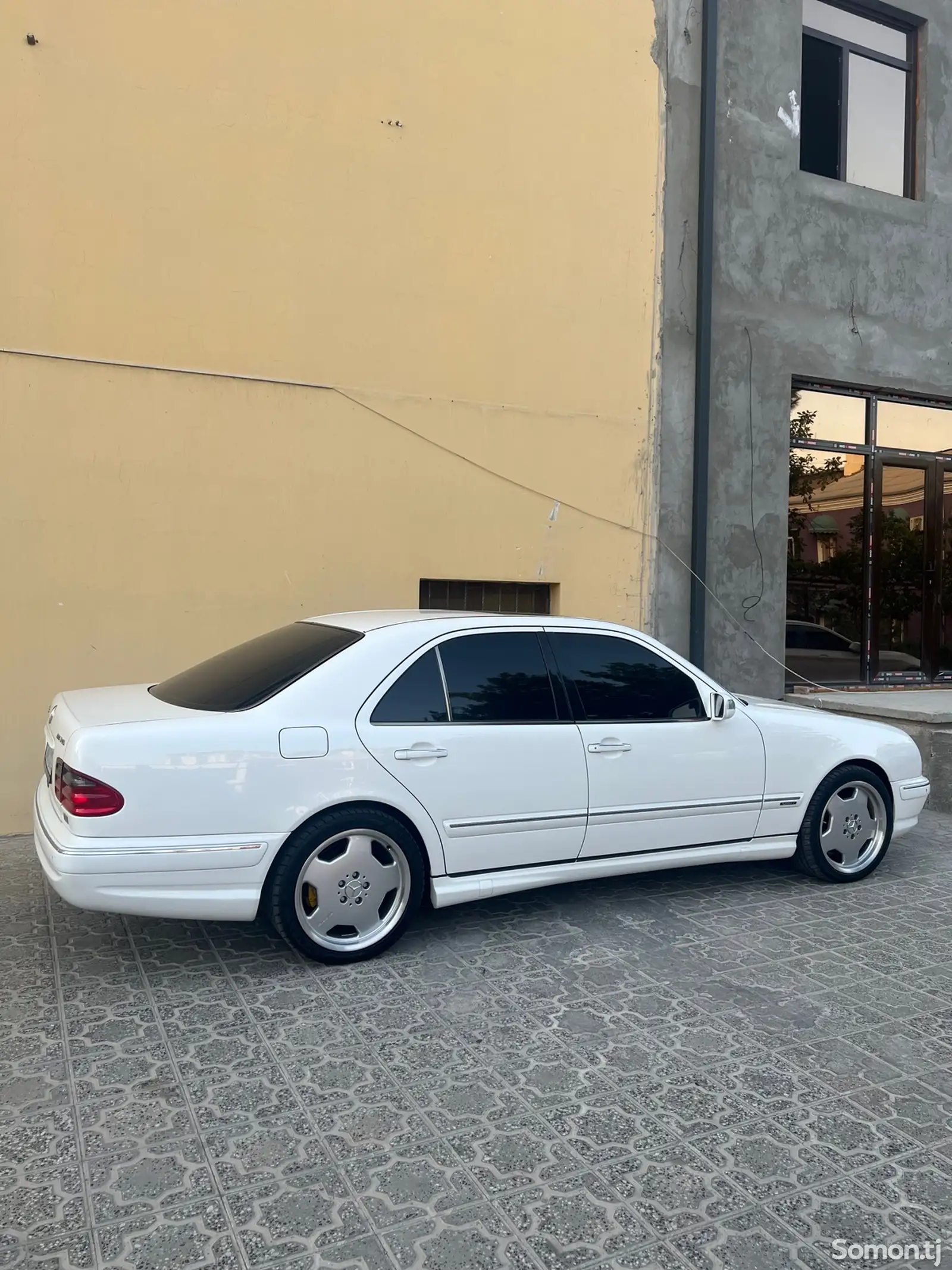 Mercedes-Benz E class, 2001-4