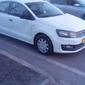 Volkswagen Polo, 2015