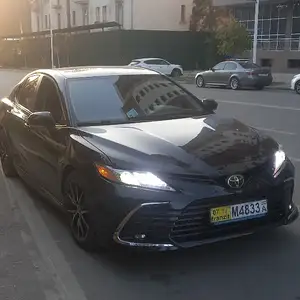 Toyota Camry, 2018