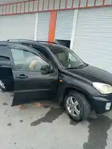 Toyota RAV 4, 2002-4