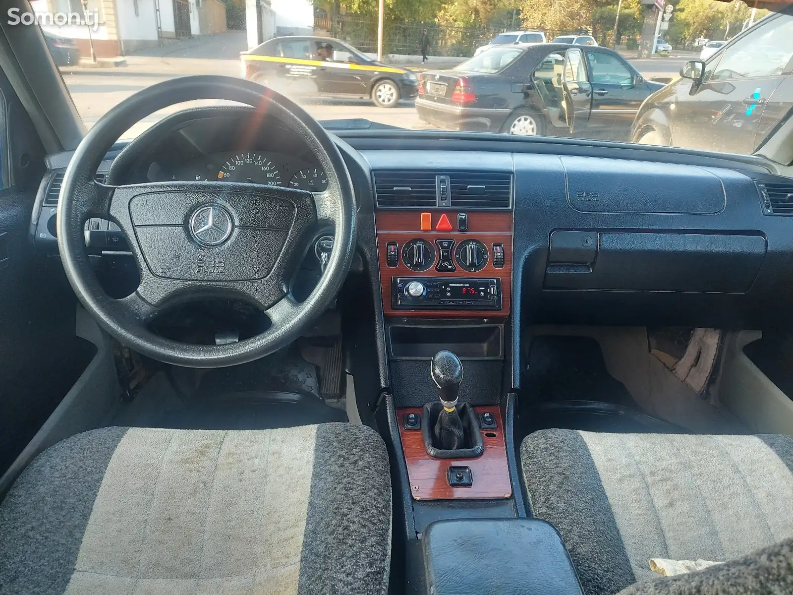 Mercedes-Benz W201, 1990-1