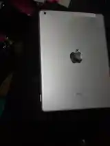 Планшет Apple iPad 6-2