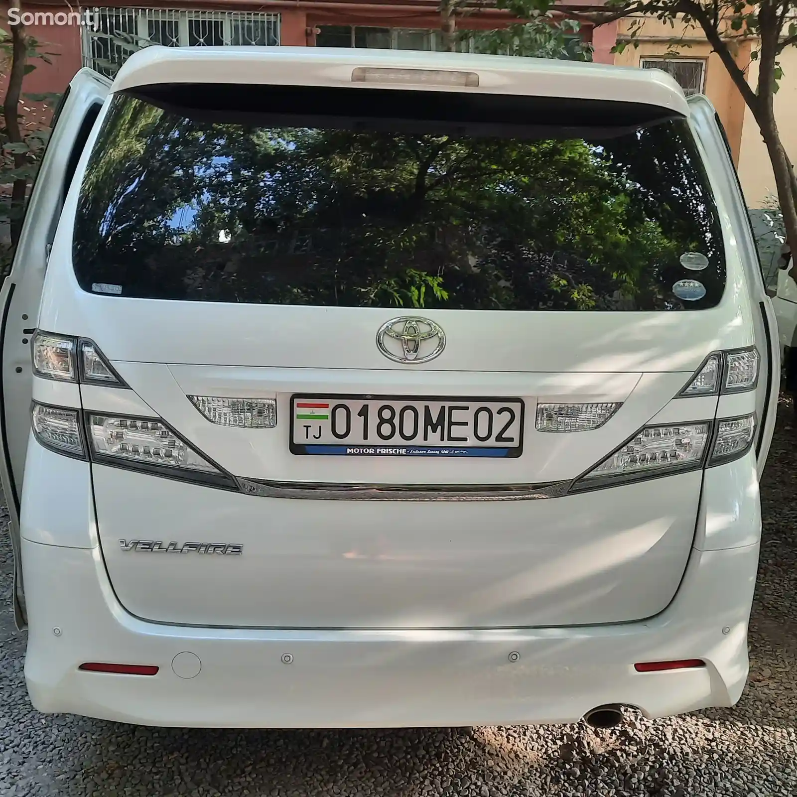 Toyota Vellfire, 2014-10