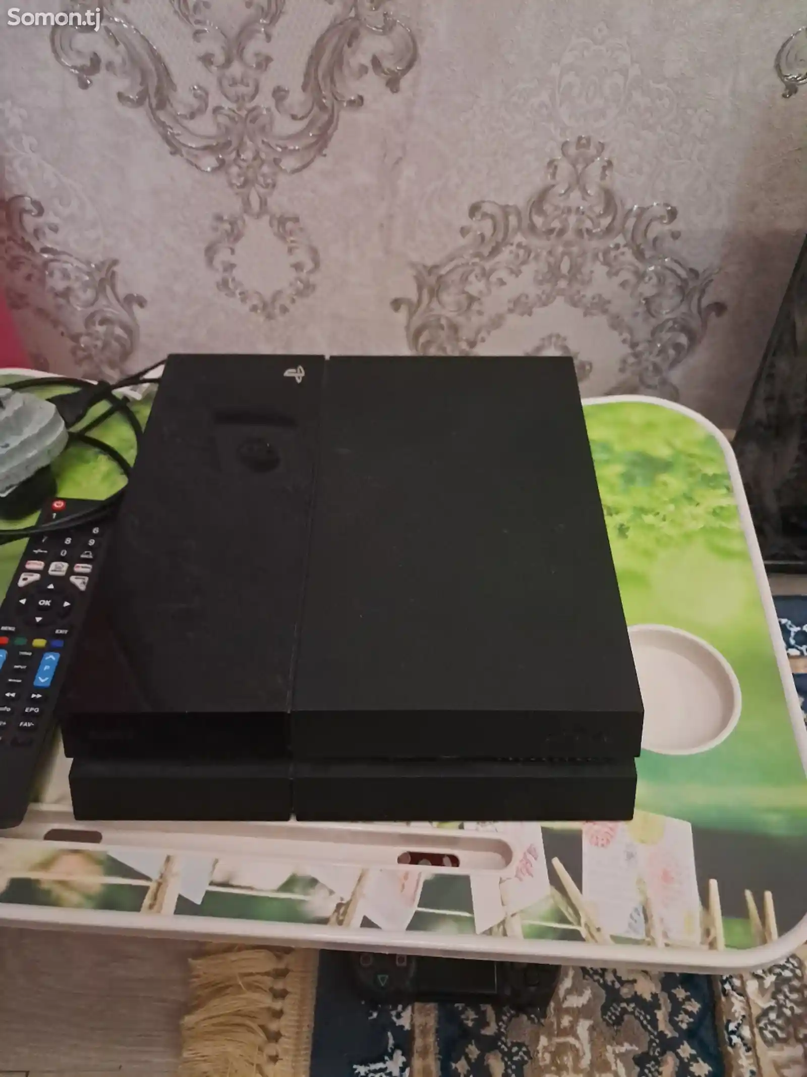 Игровая приставка Sony PlayStation 4-1