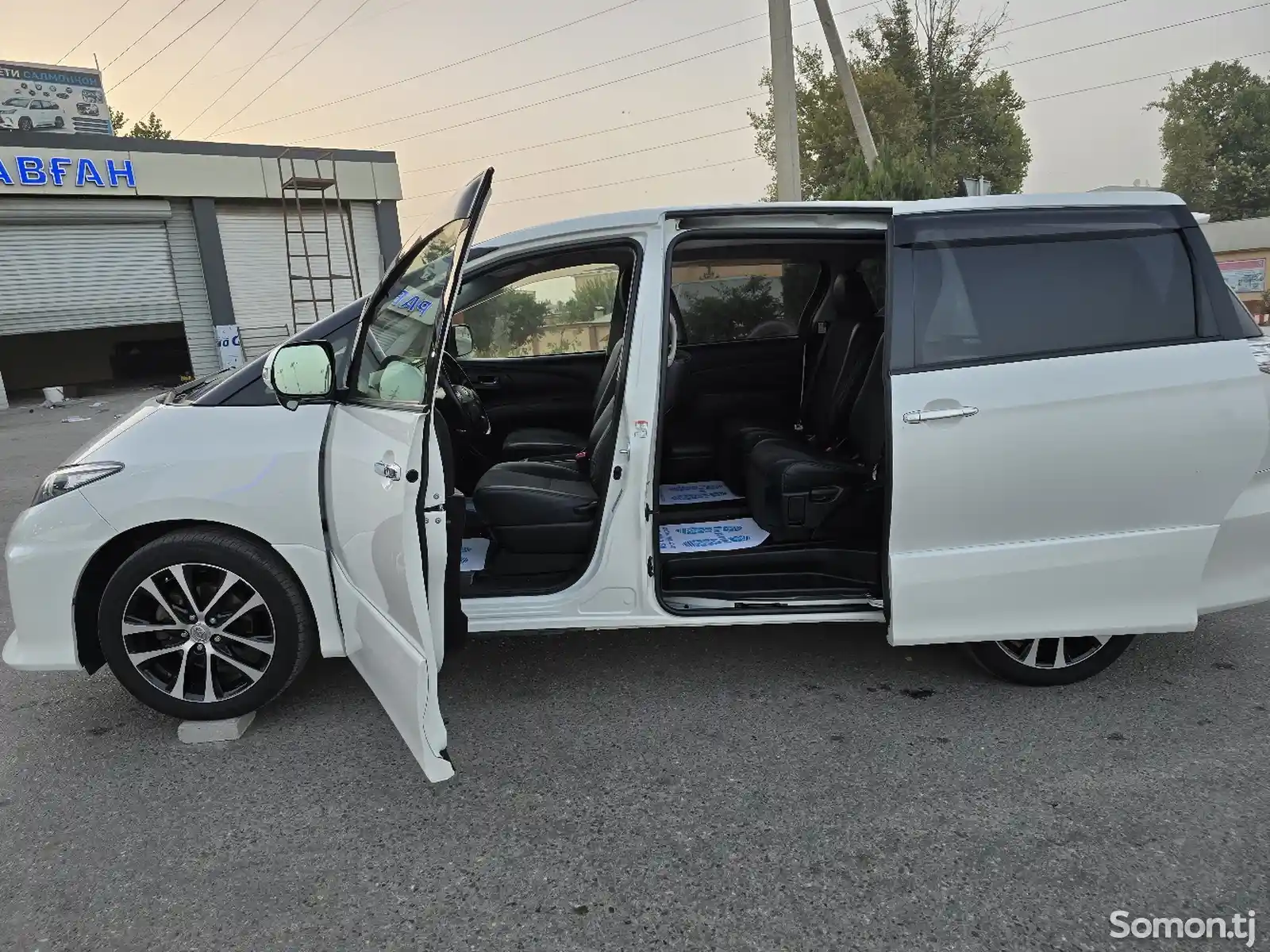 Toyota Estima, 2014-6