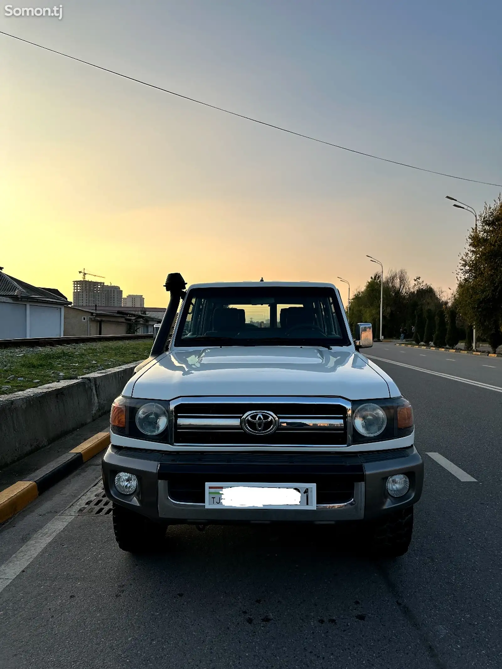 Toyota Land Cruiser, 2012-1