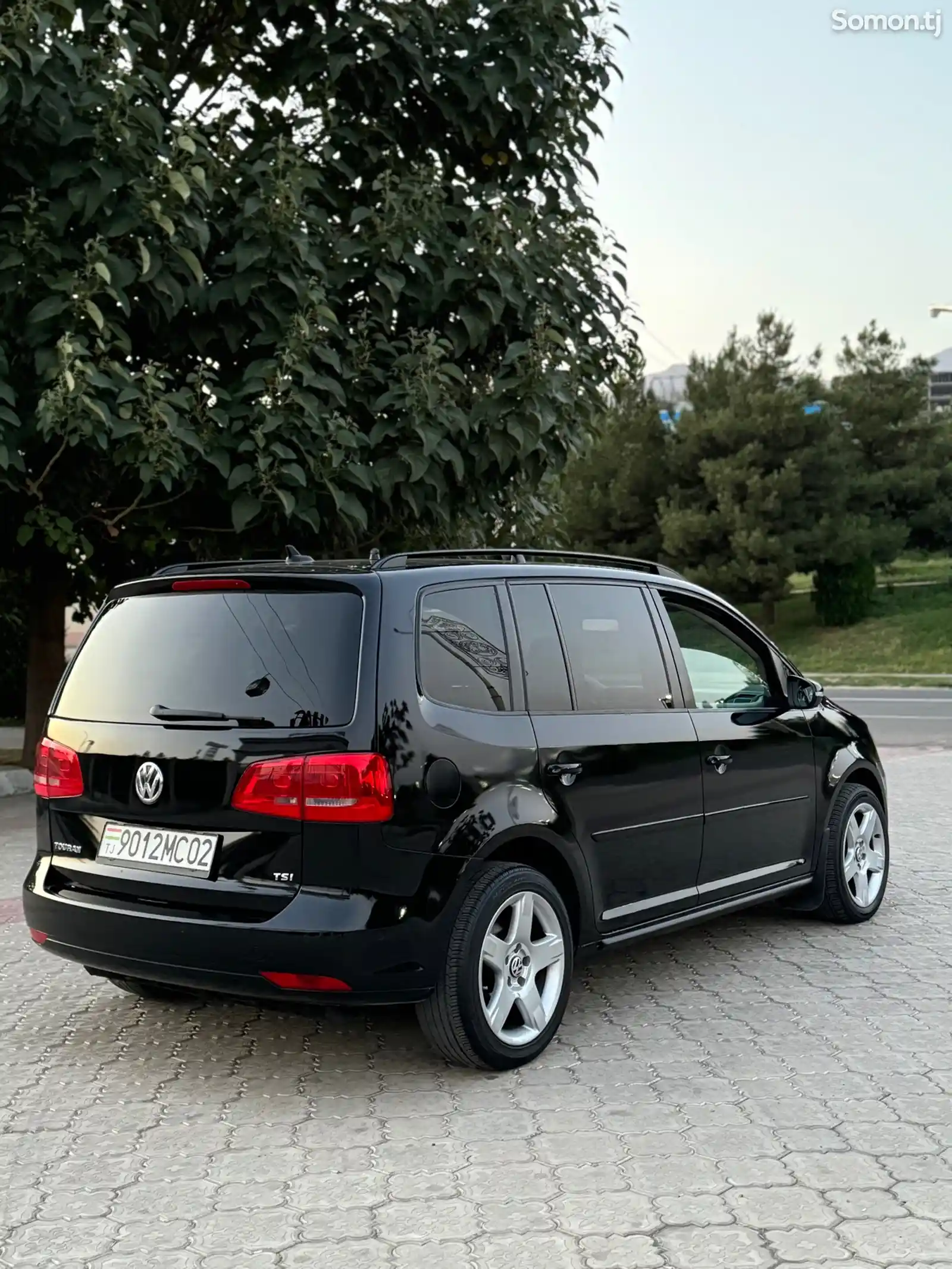 Volkswagen Touran, 2010-4