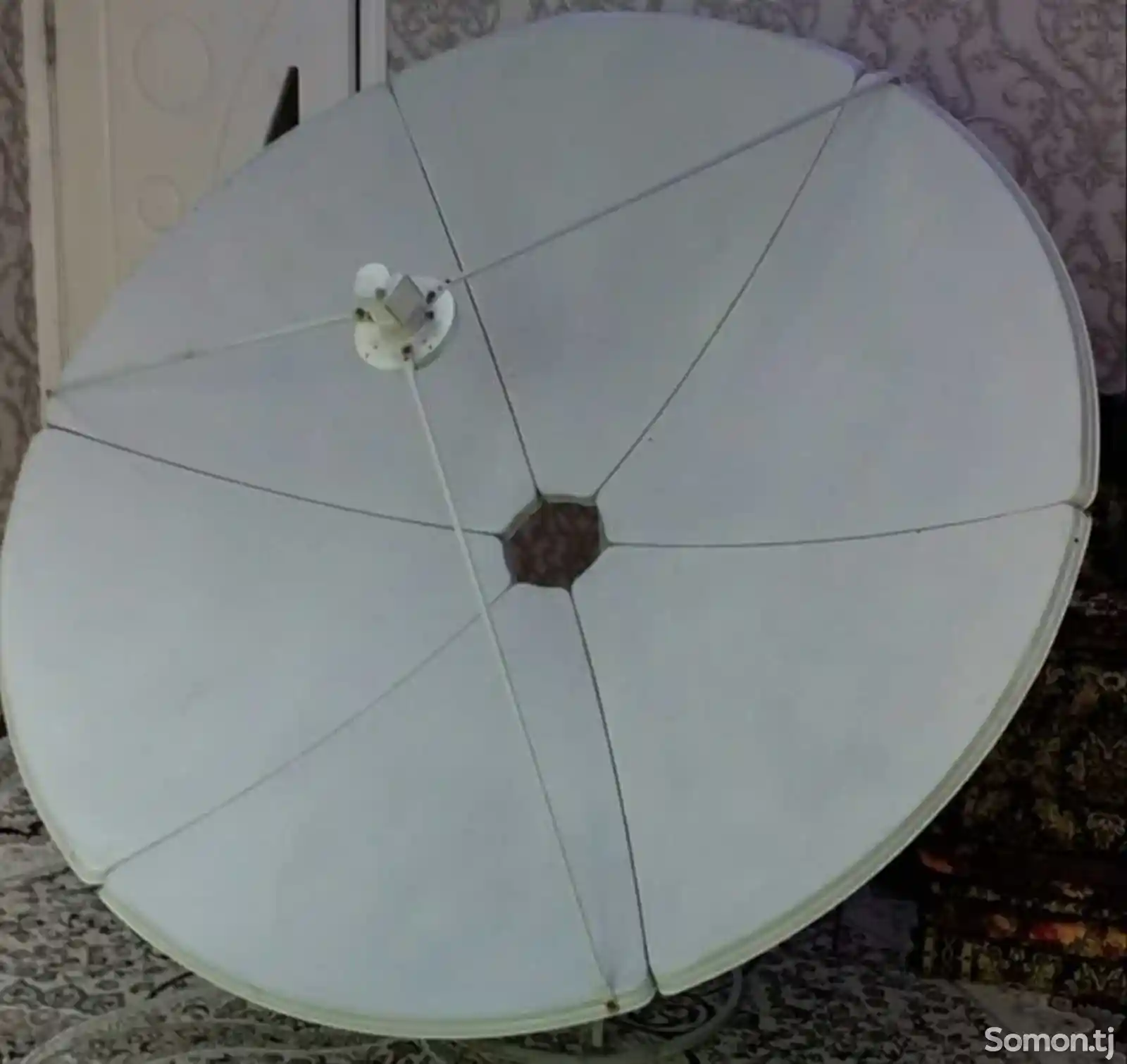 Спутниковая антенна-1
