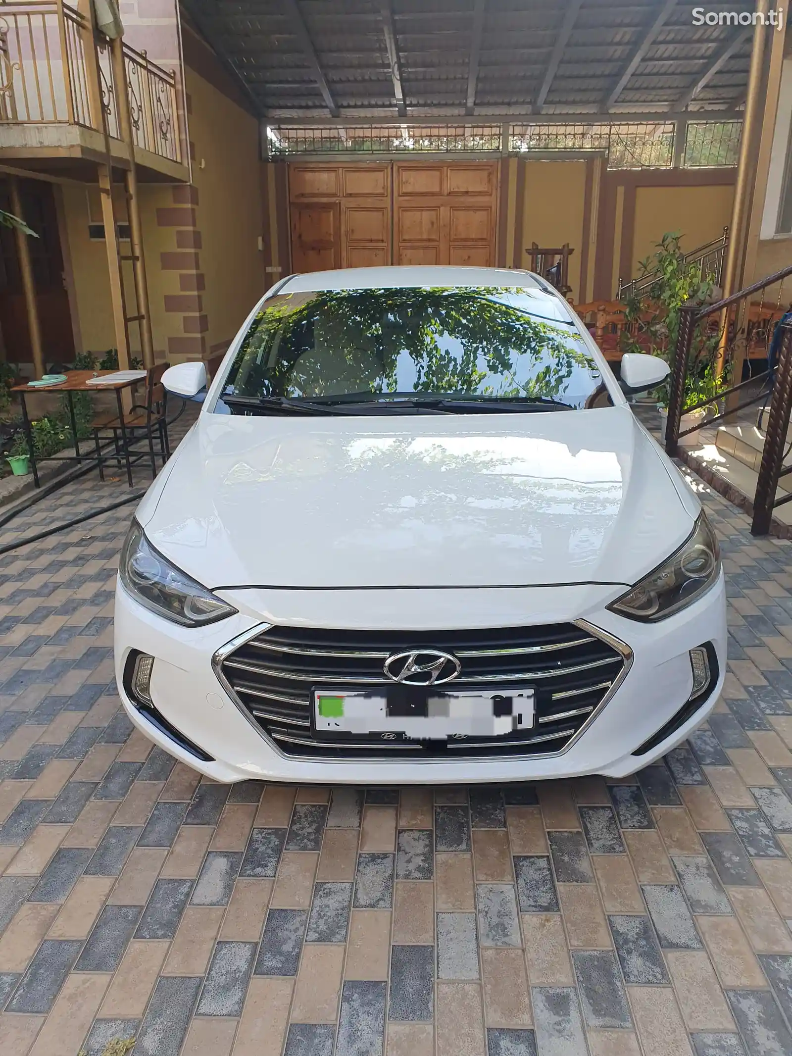 Hyundai Elantra, 2016-1