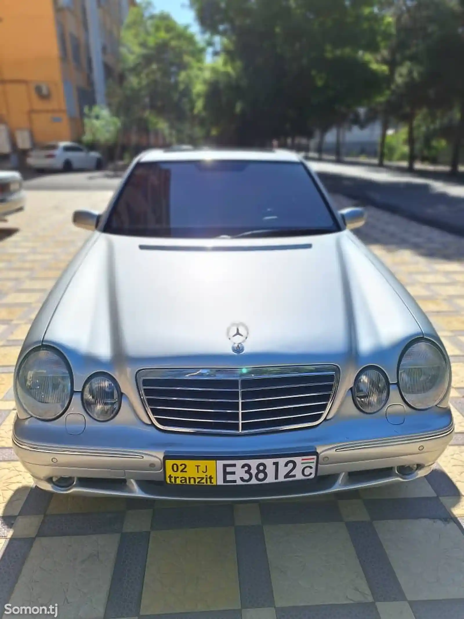 Mercedes-Benz E class, 2000-1