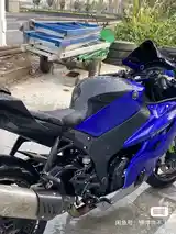 Мотоцикл Yamaha R1-3