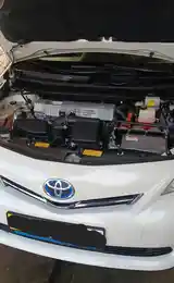 Toyota Prius, 2012-10