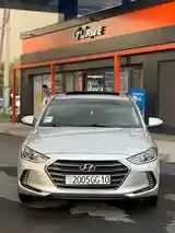 Hyundai Elantra, 2017-2