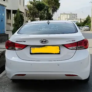 Hyundai Avante, 2012