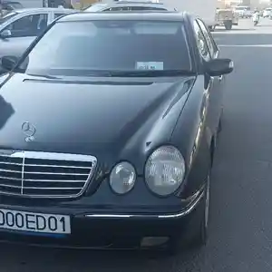 Mercedes-Benz E class, 2002