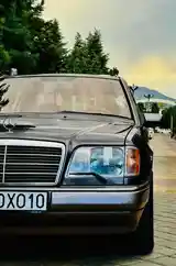 Mercedes-Benz E class, 1992-3