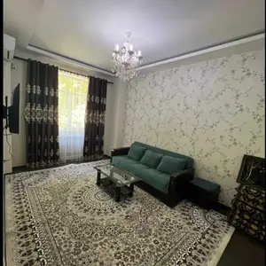 2-комн. квартира, 4 этаж, 70м², И. Сомони